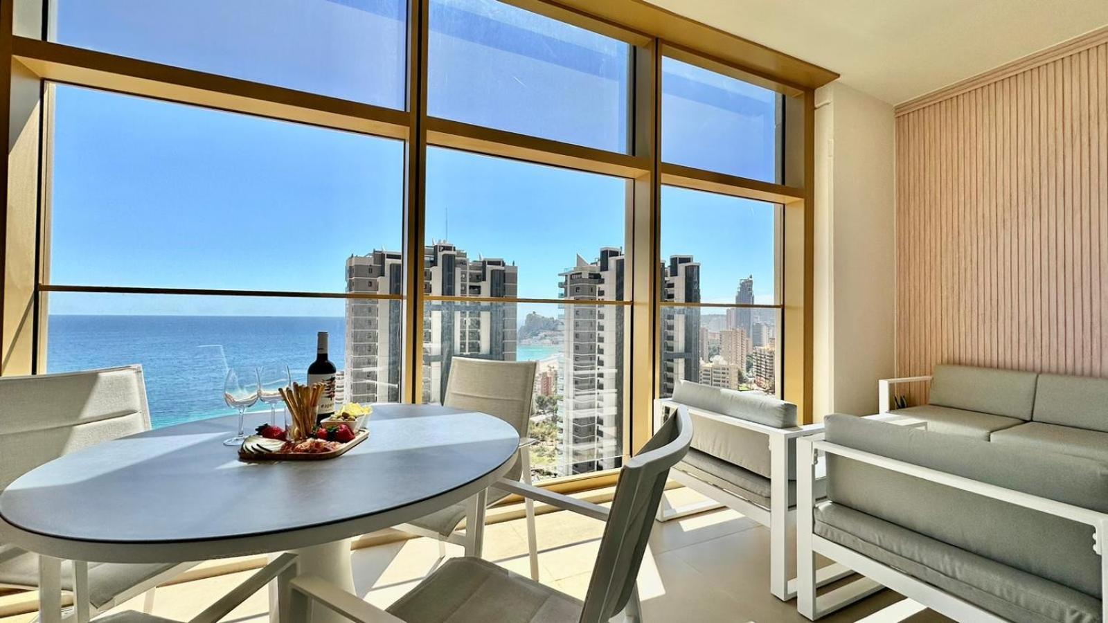 Intempo Residence By Leo Apartments Benidorm Ngoại thất bức ảnh